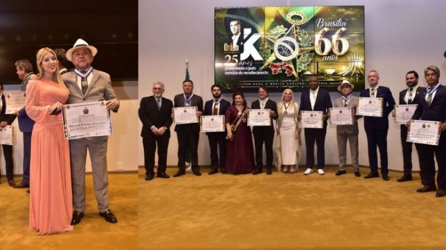 ANTÔNIO ZACARIAS RECEBE COMENDA DA ORDEM JK EM CERIMÔNIA NO CONGRESSO NACIONAL. A CERIMÔNIA FOI PRESIDIDA PELA SENADORA EUDOCIA MARIA