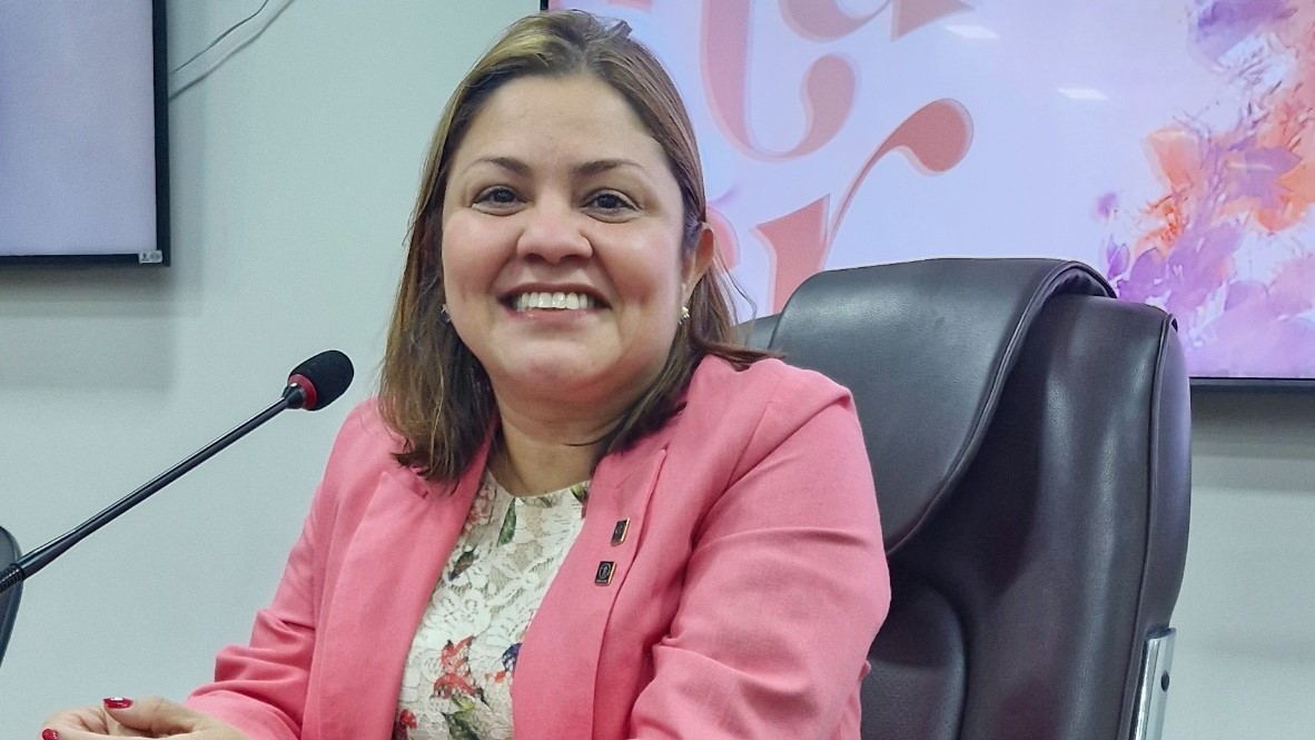 Sobrinho ‘blindado’ de Alzira Miranda esnoba o MPF após gastar R$ 30 mil em diárias para o Festival de Parintins