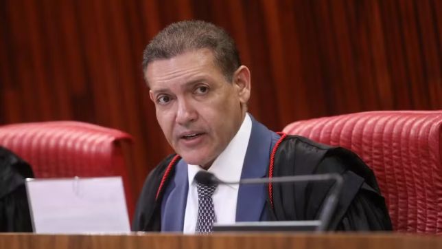 Contrato de Vorcaro previa até R$ 427 milhões para escritório ligado a desembargador