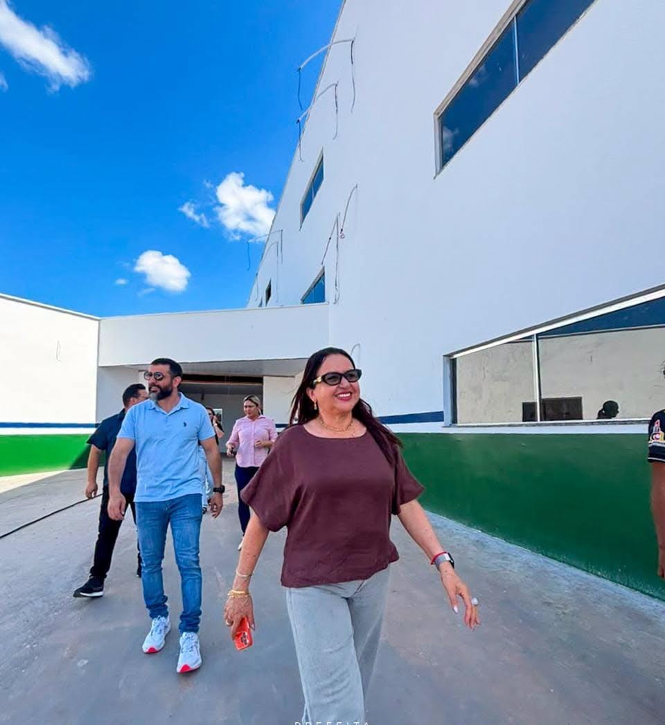 PREFEITA VALCILEIA MACIEL INTENSIFICA O TRABALHO EM MANACAPURU