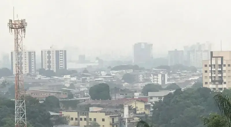 Qualidade do ar fica crítica e UFAM e IFAM suspendem aulas presenciais em Manaus