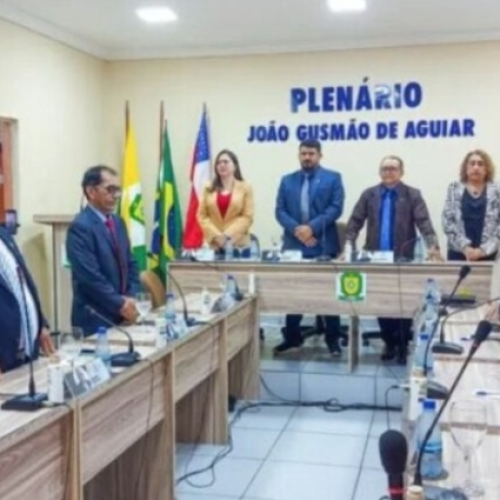 Justiça Eleitoral manda substituir mais da metade dos vereadores de Manaquiri após cassação