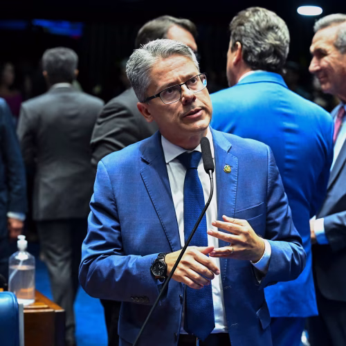 Saiba quem assinou pedido de CPI de Toffoli e Moraes no Senado