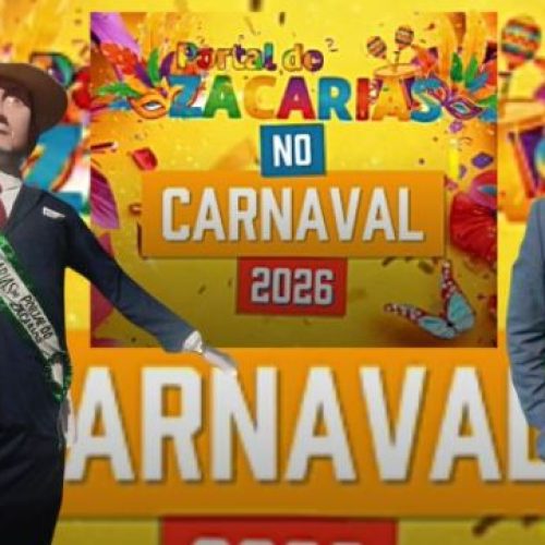 BONECO GIGANTE DO JORNALISTA ANTÔNIO ZACARIAS ABRE A BANDA DO 5 ESTRELAS NO CARNAVAL DE MANAUS