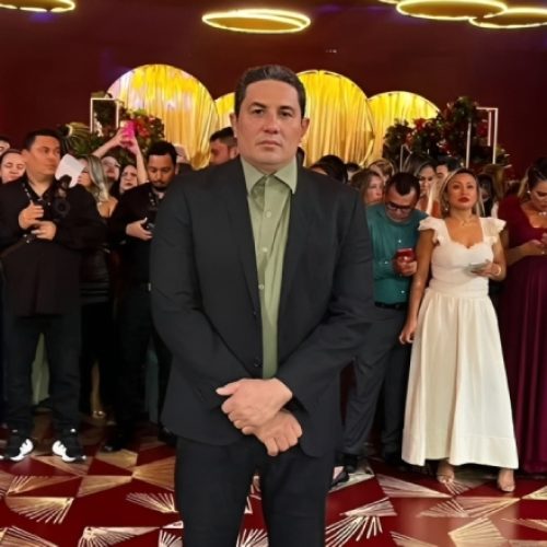 Simão Peixoto participa de formatura de novos policiais e defende segurança pública no Amazonas