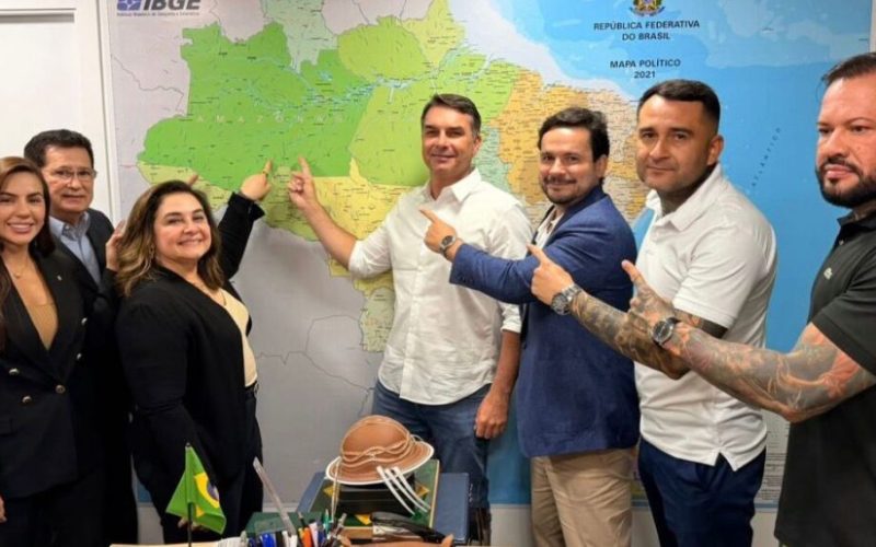 Reunião de cúpula do PL com Flávio Bolsonaro confirma pré-candidatura de Maria do Carmo ao governo do AM
