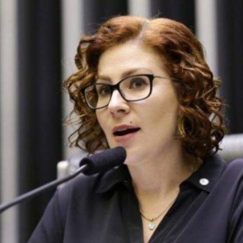 Julgamento de Carla Zambelli na Itália é suspenso e deve ser retomado amanhã (12)