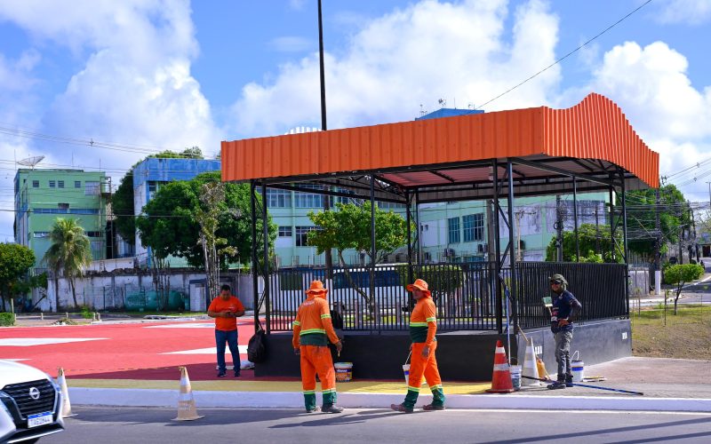 David Almeida acompanha operação ambiental no igarapé do 40 e reforça política de proteção aos rios urbanos de Manaus