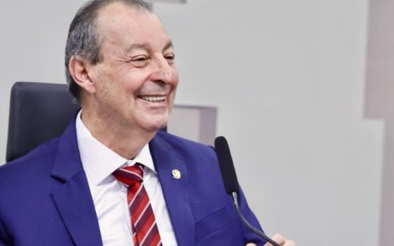 Nos bastidores, Omar Aziz é apontado como possível candidato ao governo tampão do Amazonas
