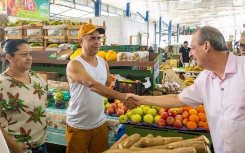 Omar Aziz visita Manaus Moderna e acompanha projeto do novo porto que promete modernizar embarque de passageiros e feirantes