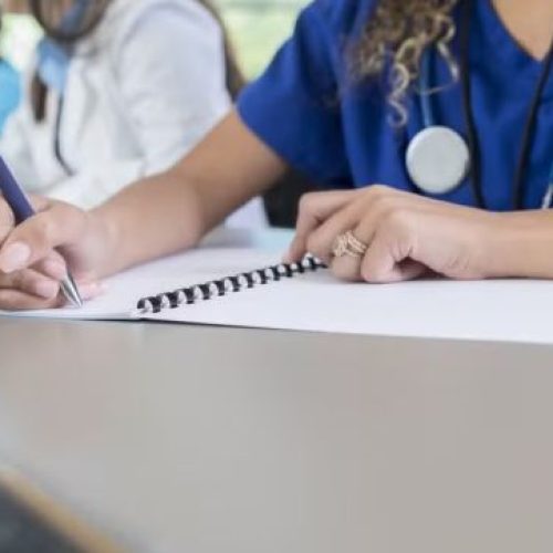 MEC abre inscrições para o Enamed 2026; participação é obrigatória para concluintes de Medicina