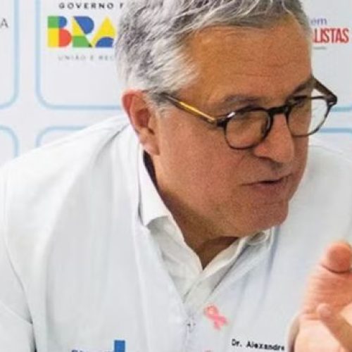 Padilha diz que avaliação da vacina da dengue do Butantan será concluída ”o mais rápido possível”