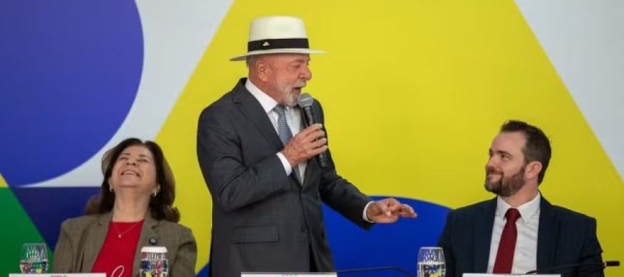 Lula janta com 15 empresários em Brasília em busca de sinalizar responsabilidade fiscal