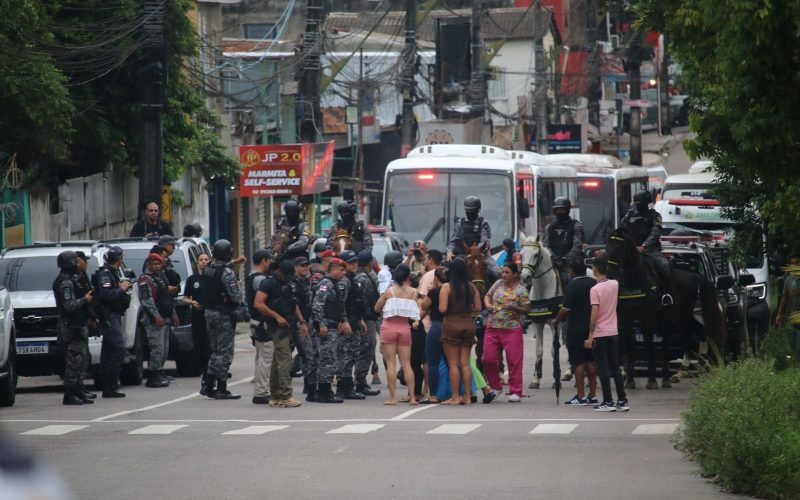 Familiares se revoltam com transferência de militares e representante aponta riscos à vida