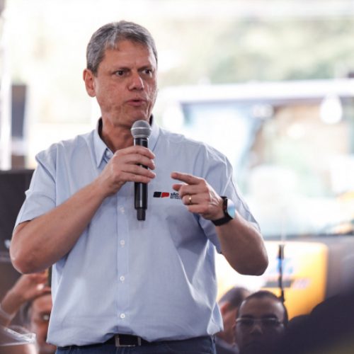 Tarcísio aciona três ministros do STF em prol de Bolsonaro