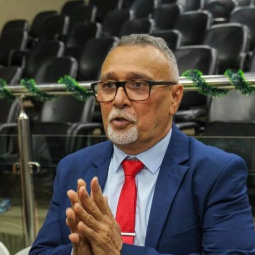Vereador A.I. Netto perde mandato após Justiça Eleitoral cassar federação em Itacoatiara