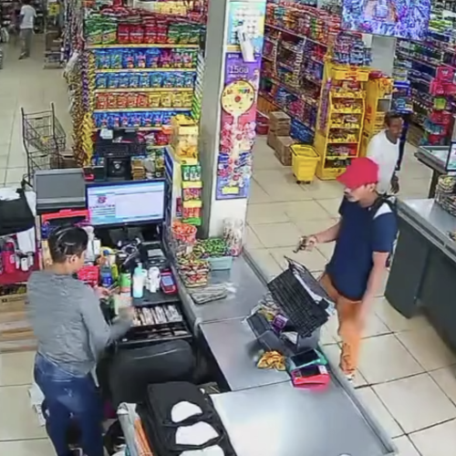 Assalto à Mão Armada no Supermercado Bandeira em Manacapuru Exige Aumento da Segurança