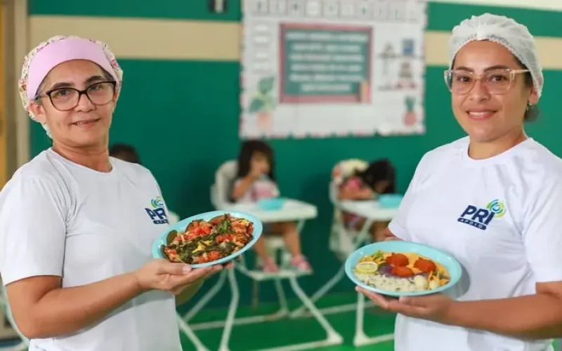 Merendeiras de Manaus disputam prêmio nacional de alimentação escolar