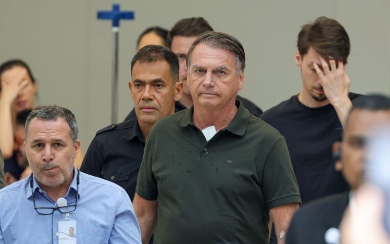 Moraes determina transferência de Bolsonaro da PF para Papudinha