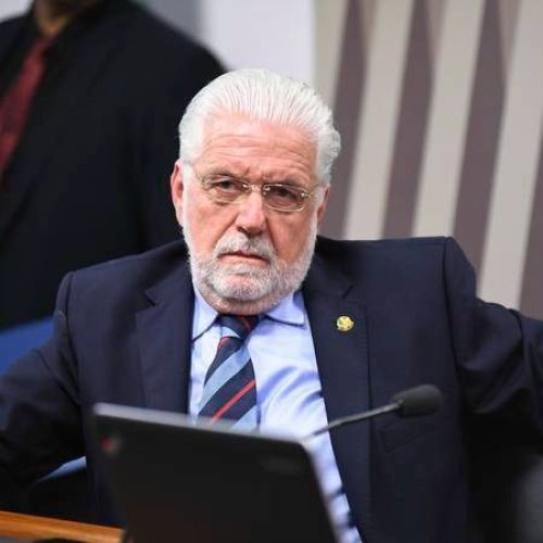 PF relaciona apartamento de R$ 2,4 milhões à atuação de Jaques Wagner em favor do Banco Master no Congresso Nacional