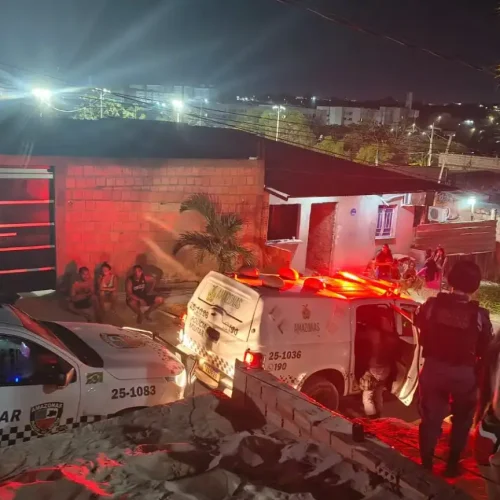 Polícia encontra cena macabra dentro de casa após casal ser morto a facadas em Manaus