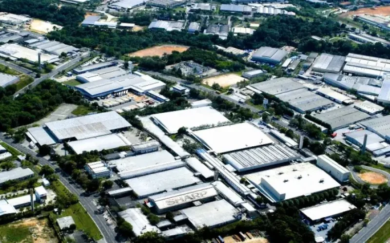 Tem empresa, tem dinheiro, mas não tem chão: a crise de terrenos que ameaça a Zona Franca de Manaus