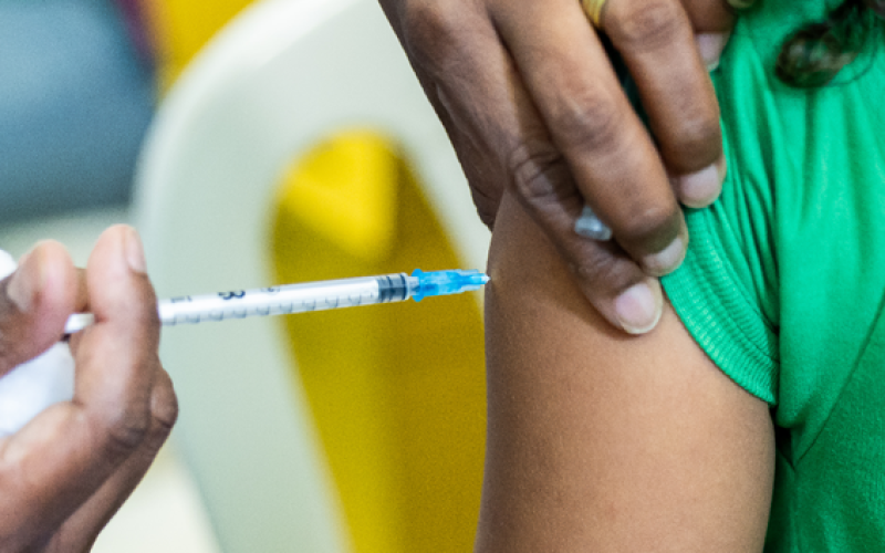 Manaus Inicia Campanha de Vacinação Contra a Gripe com Meta de Imunizar Grupos Prioritários