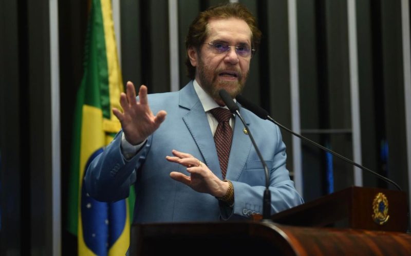 Plínio critica veto de Lula e promete reação para garantir cordões de identificação de deficiências ocultas