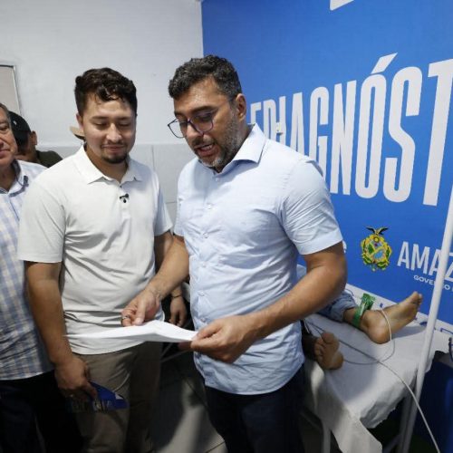 Em Caapiranga, Governador Wilson Lima realiza novas entregas de cadeiras de rodas e fortalece o setor primário