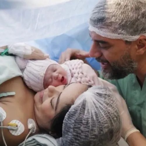 Wilson Lima anuncia nascimento do quarto filho: “Helena chegou”