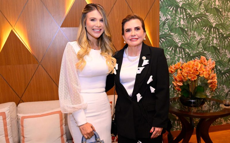 Izabelle Fontenelle é homenageada pelo TCE-AM com Medalha de Honra ao Mérito à Mulher