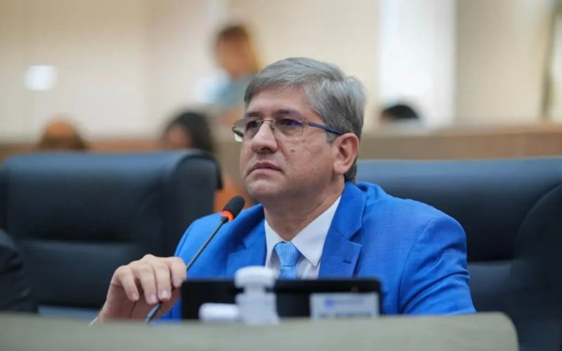 Nova lei do vereador Joelson Silva obriga comércios a informar formas de pagamento e proíbe cobrança surpresa em Manaus