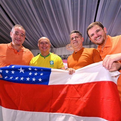 AVANTE REÚNE 12 MIL PESSOAS E TRANSFORMA LANÇAMENTO DE AUGUSTO CURY NA MAIOR MOBILIZAÇÃO POLÍTICA DA PRÉ-CAMPANHA NO AMAZONAS