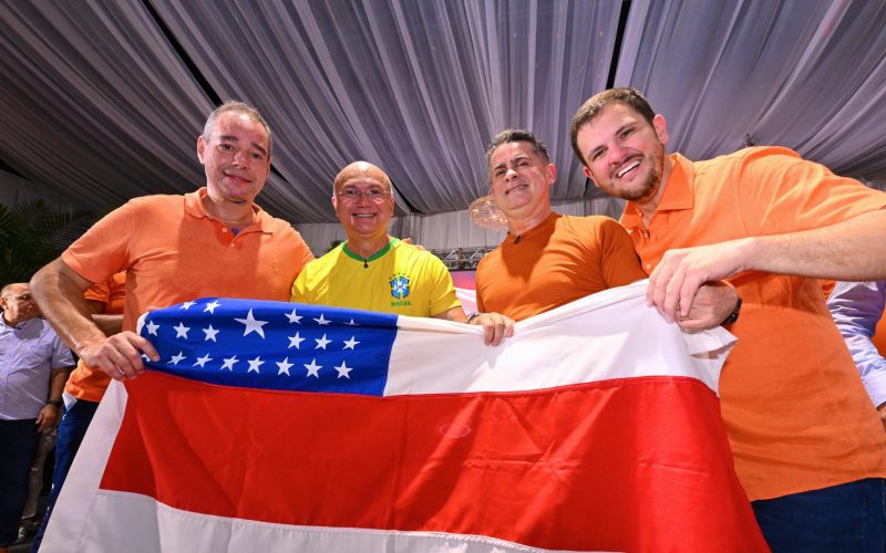 AVANTE REÚNE 12 MIL PESSOAS E TRANSFORMA LANÇAMENTO DE AUGUSTO CURY NA MAIOR MOBILIZAÇÃO POLÍTICA DA PRÉ-CAMPANHA NO AMAZONAS