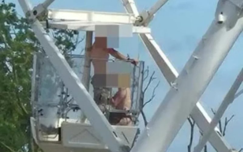 Casal é flagrado fazendo sexo em roda-gigante durante festival