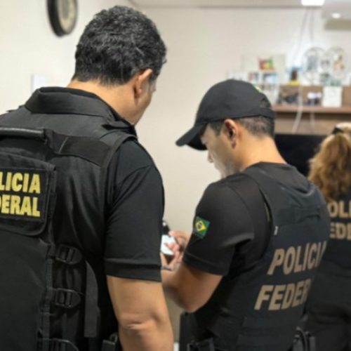 PF cumpre mandados em Manaus contra empresa investigada por fraude em contratos públicos em Rondônia