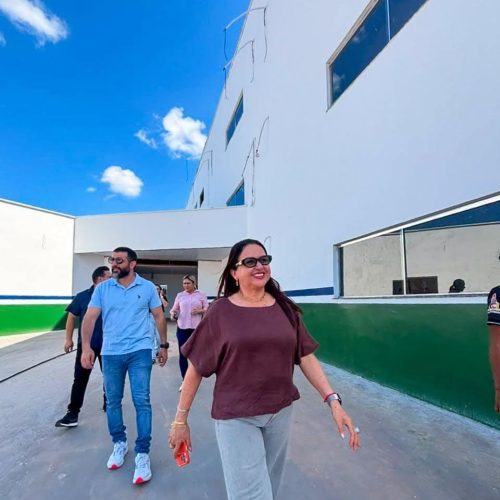 PREFEITA VALCILEIA MACIEL INTENSIFICA O TRABALHO EM MANACAPURU