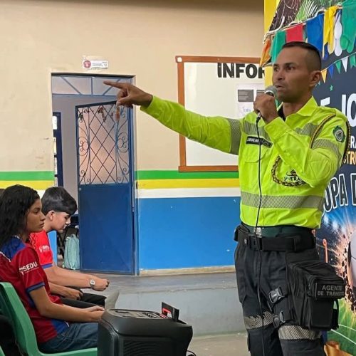 SEGURANÇA NO TRÂNSITO COMEÇA COM RESPEITO!