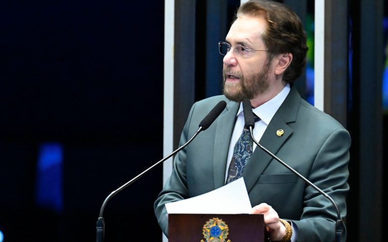 Câmara aprova em urgência projeto de Plínio Valério que garante mamografia a partir dos 40 anos
