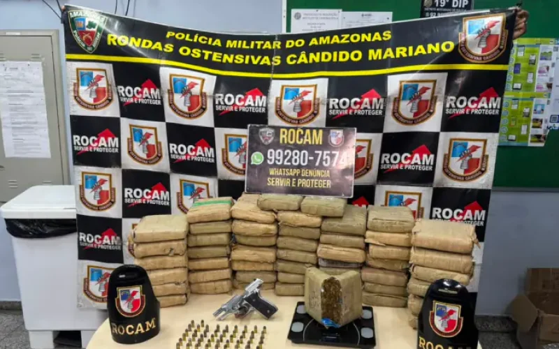 PM apreende aproximadamente 50 tabletes de maconha e 47 munições no bairro da Paz, em Manaus