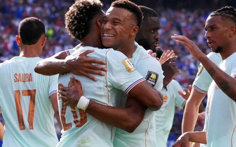 Sem zebras: Copa do Mundo volta a ter semifinais exclusivas de campeões mundiais após 36 anos