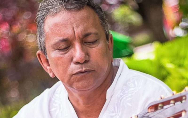 Legado de Tadeu Garcia permanece vivo em livro sobre o folclore de Parintins
