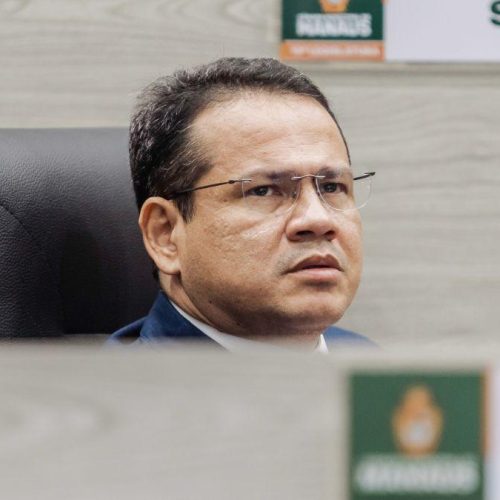 Vereador ataca busca por ‘likes’