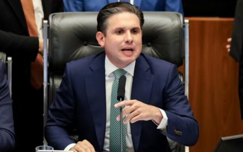 Câmara Aprova Proposta de Redução de Penas para Condenados por Tentativa de Golpe