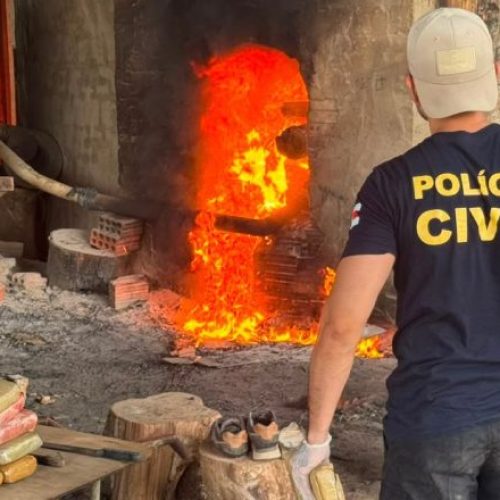 Polícia incinera 300 quilos de entorp3centes apreendidos em Jutaí