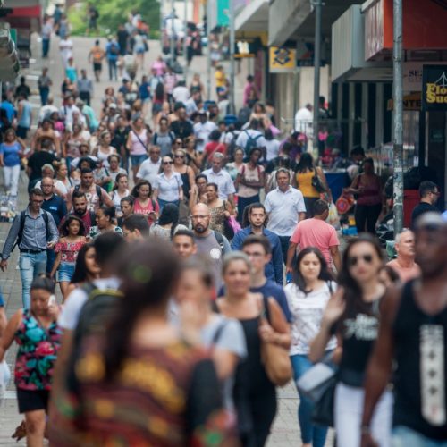 Datafolha Revela: Mudança de Rotina por Medo da Violência Atinge Grande Parte dos Brasileiros