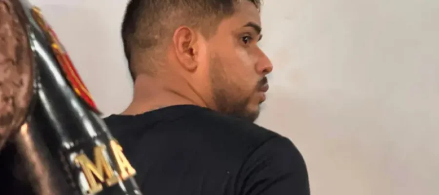 Rocam prende homem suspeito de envolvimento em furto de eletrônicos no bairro Betânia