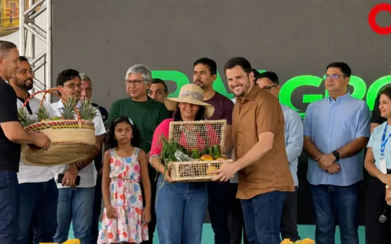 Prefeito Renato Junior amplia apoio à agricultura familiar e fortalece distribuição de alimentos para famílias vulneráveis